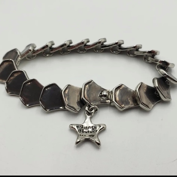 Disney Couture The Little Mermaid Ariel Scale Charm Silver Tone Bracelet & Charm - Picture 1 of 16